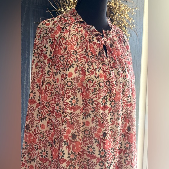 Talbots Pink and Gray Floral Blouse - Picture 5 of 10